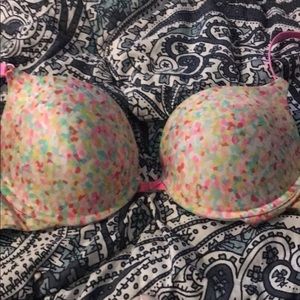 Multicolored 34d Victoria’s Secret bra worn once to try on amazing condition